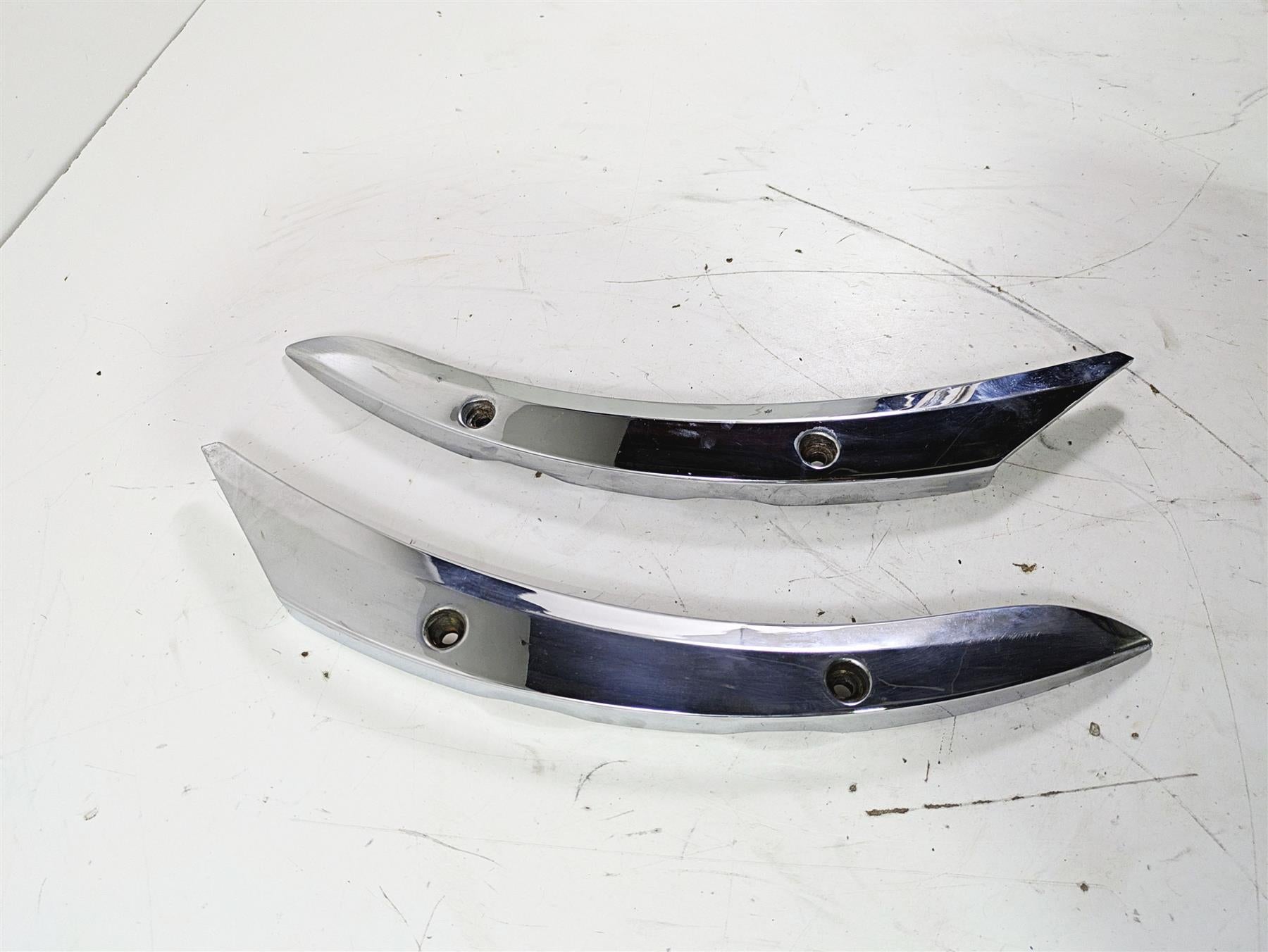 2004 Victory Kingpin Rear Fender Chrome Struts Braces Set - Read 5631319 5631320 {{ shop.shopifyCountryName }} - Mototech271