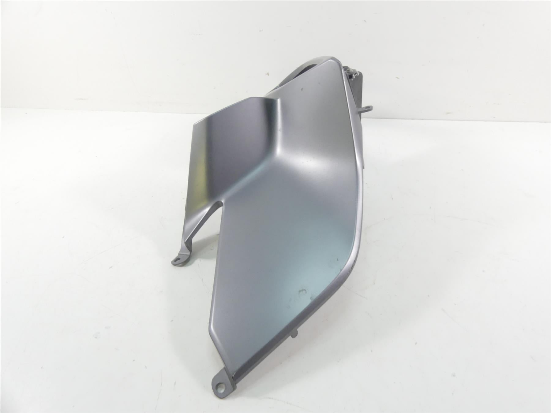 2015 BMW R1200RT K52 Left Side Between Leg Knee Fairing Cover 46638533581 {{ shop.shopifyCountryName }} - Mototech271