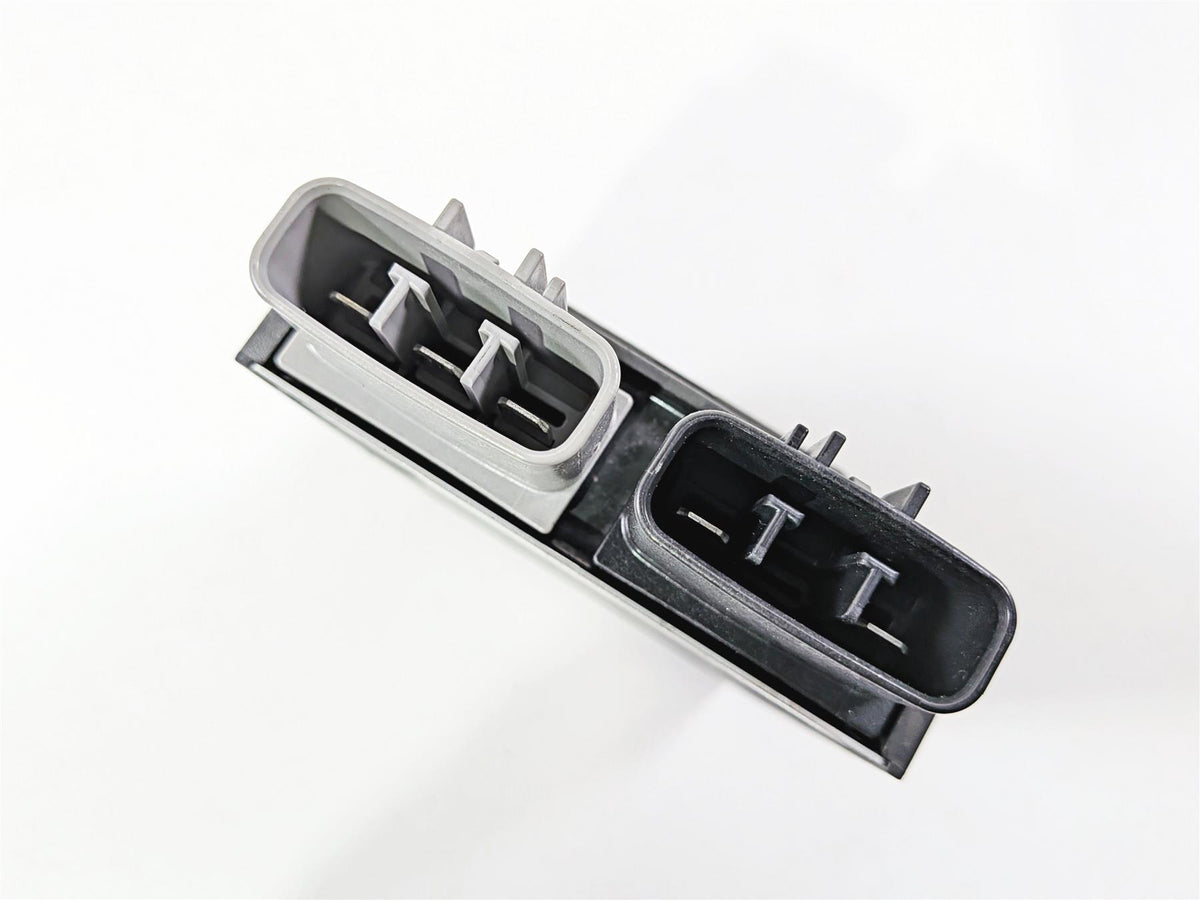 2022 Triumph Tiger 900 GT Pro Rectifier Voltage Regulator T1300675 FH027AA {{ shop.shopifyCountryName }} - Mototech271