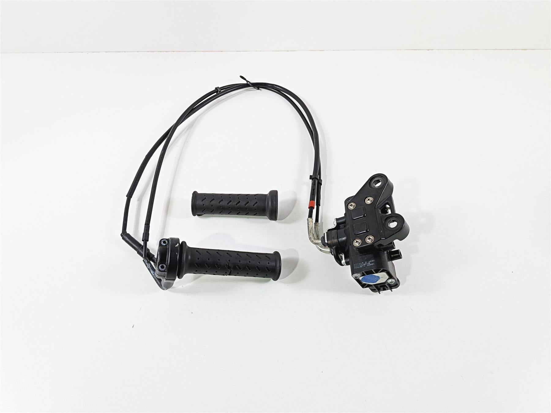 2016 Aprilia RSV 1100 Tuono V4 Factory Accelerator Position Sensor Grip B044414 {{ shop.shopifyCountryName }} - Mototech271