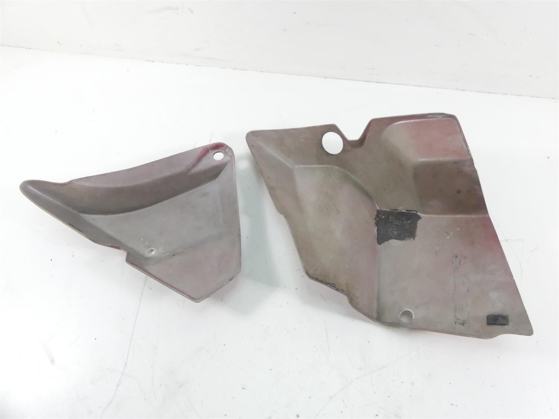 1989 Harley Touring FLTC Tour Glide Side Cover Fairing Set - Read 62489-79C {{ shop.shopifyCountryName }} - Mototech271