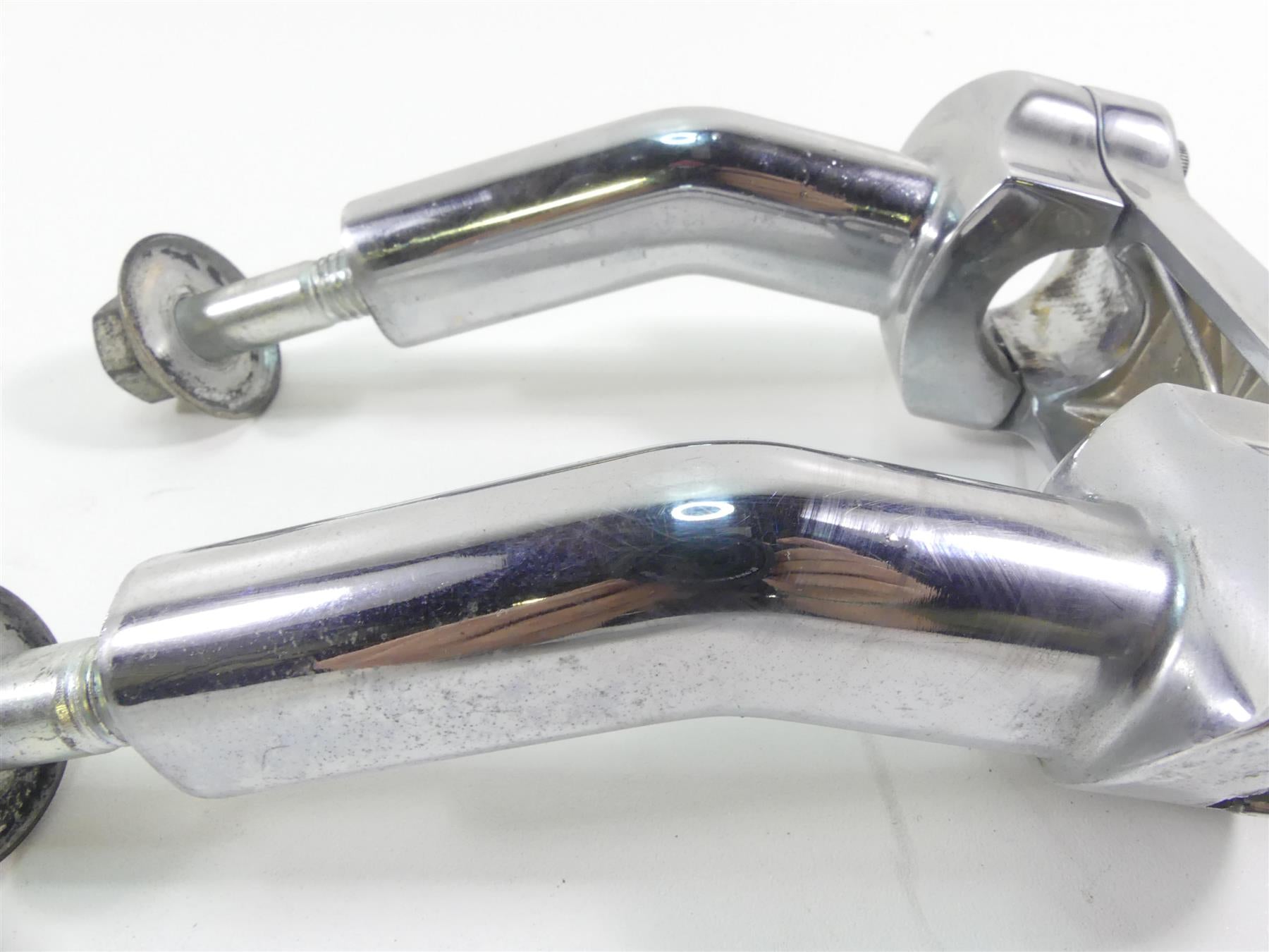 1999 Harley Dyna FXDL Low Rider Handlebar 4.5" Riser Holder Clamps 56119-77A {{ shop.shopifyCountryName }} - Mototech271