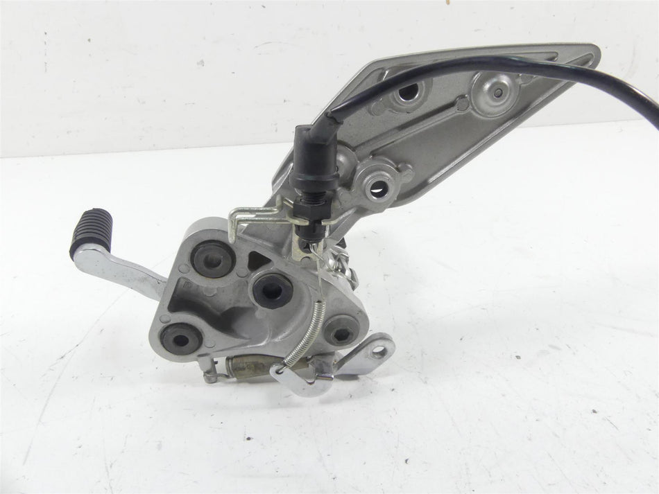 2008 Yamaha FZ1 Fazer Right Rider Footpeg Brake Pedal -Read 2D1-27443-00-00 {{ shop.shopifyCountryName }} - Mototech271