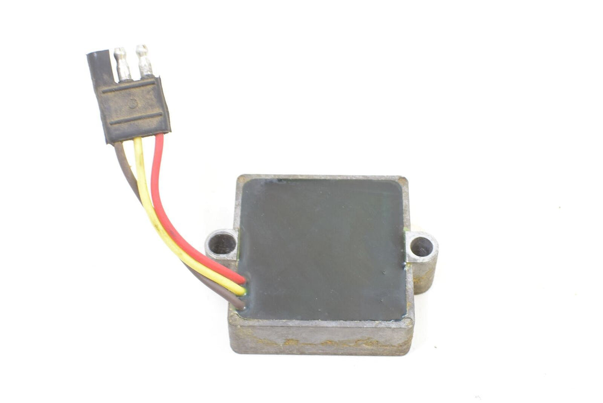 2009 Polaris RMK 600 S09PM6KS Volt Regulator Voltage Rectifier 4010794 {{ shop.shopifyCountryName }} - Mototech271