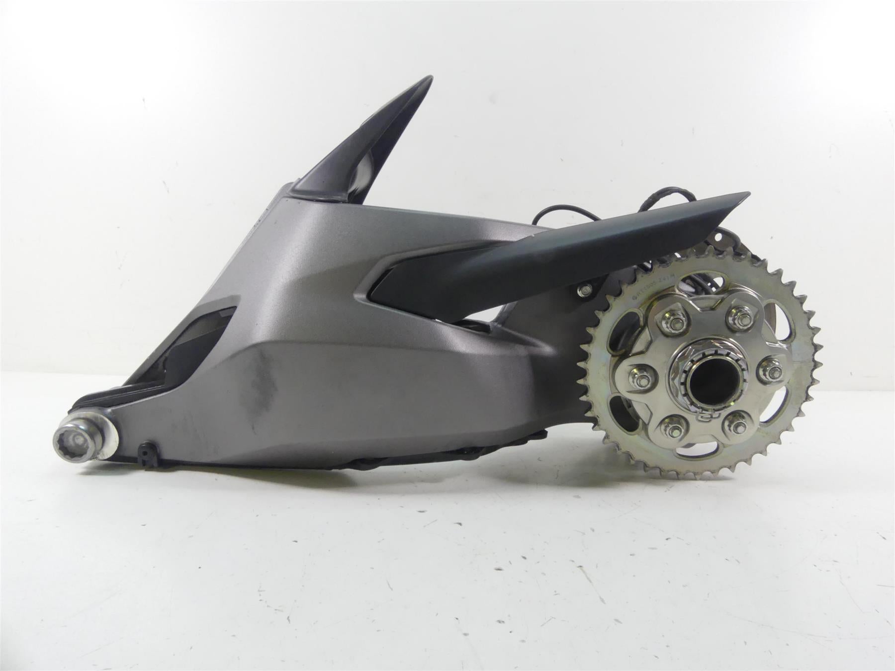 2017 Ducati Monster 1200 S Swingarm Swing Arm + Axle Set 37021961CA 819Z0021A {{ shop.shopifyCountryName }} - Mototech271