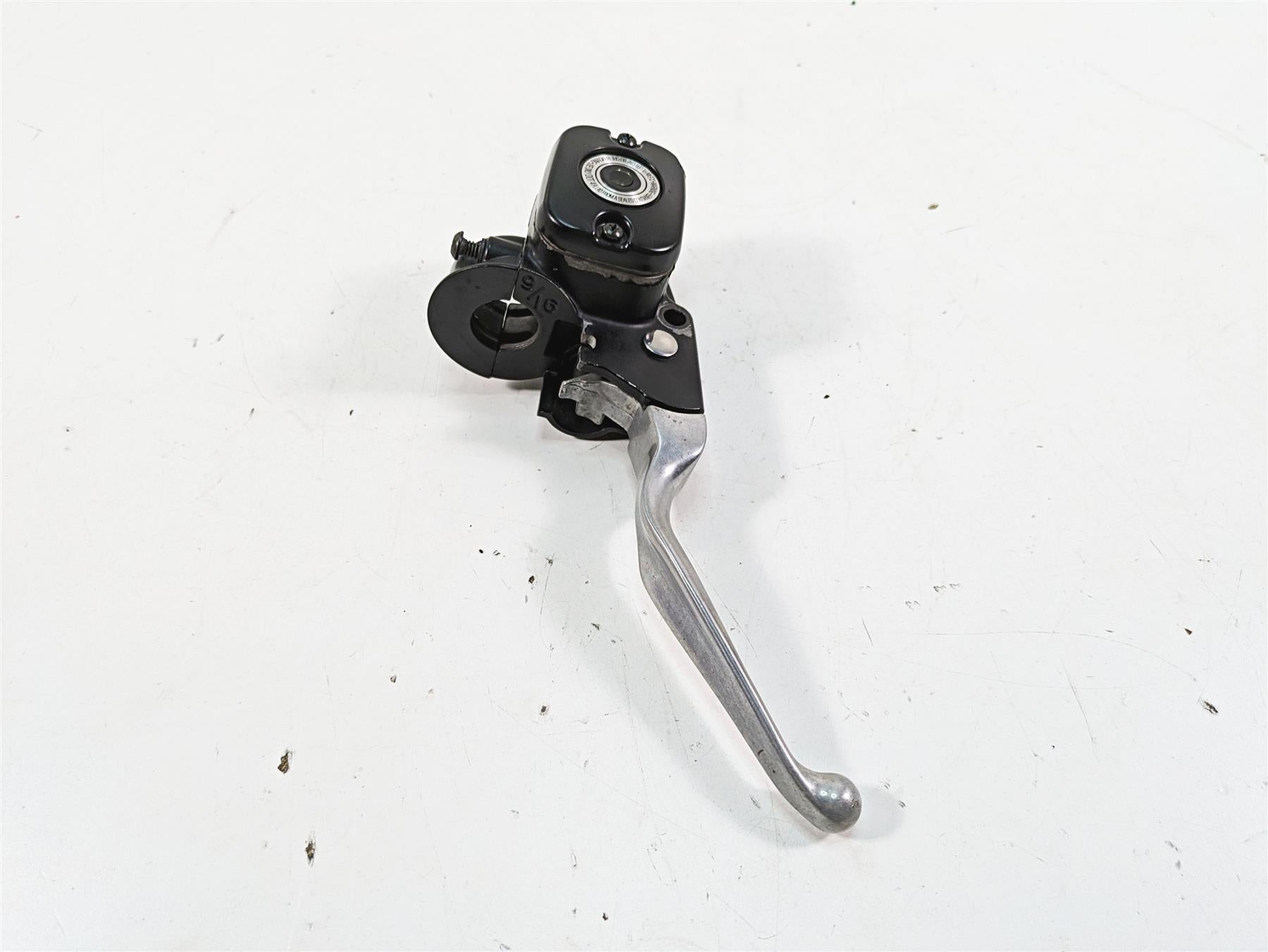 2006 Harley Softail FXSTSI Springer Front Brake Master Cylinder 9/16 45029-11D {{ shop.shopifyCountryName }} - Mototech271