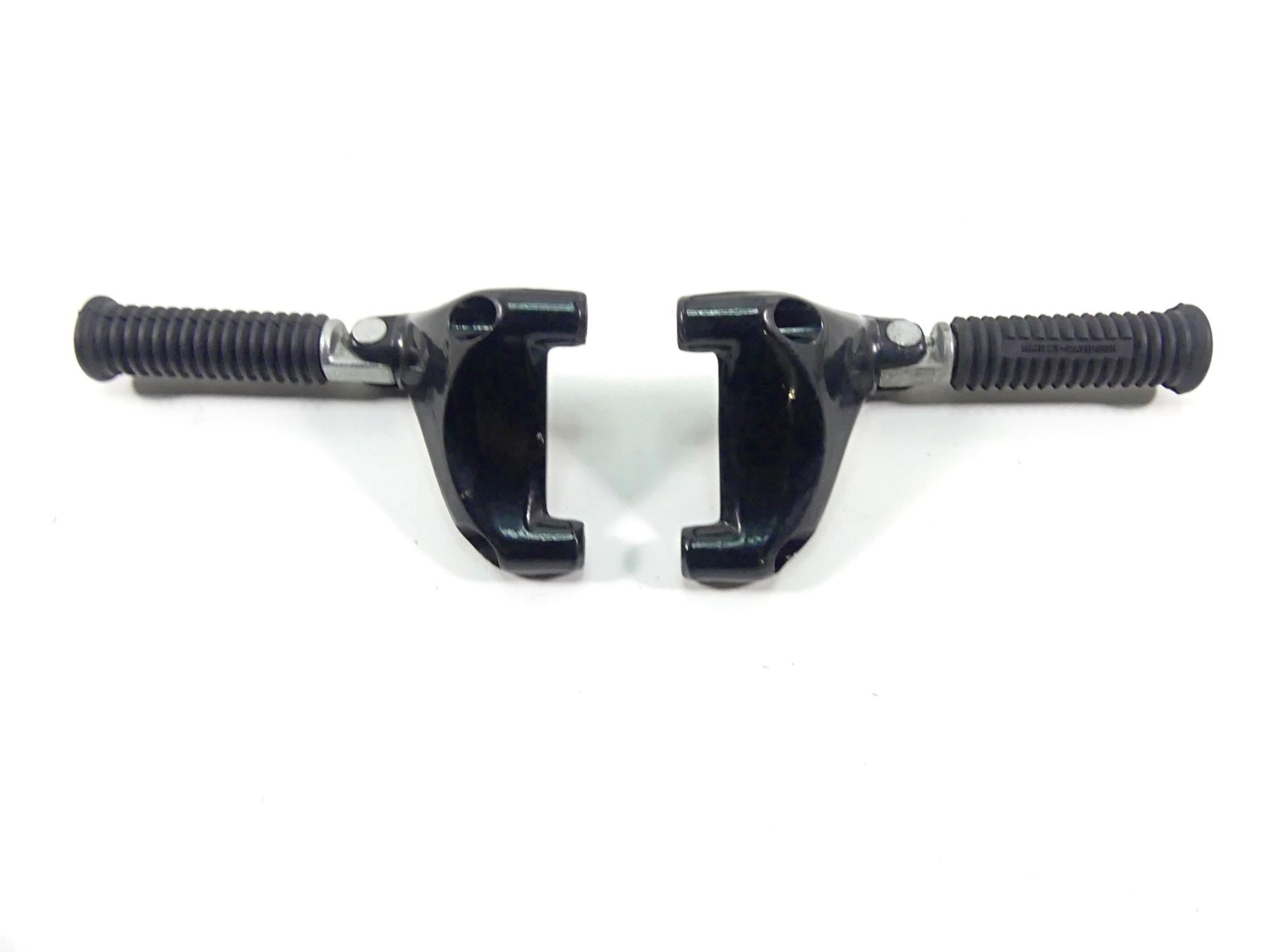 2005 Harley Sportster XL1200 C Rear Passenger Foot Peg Set 49314-04 49315-04 {{ shop.shopifyCountryName }} - Mototech271