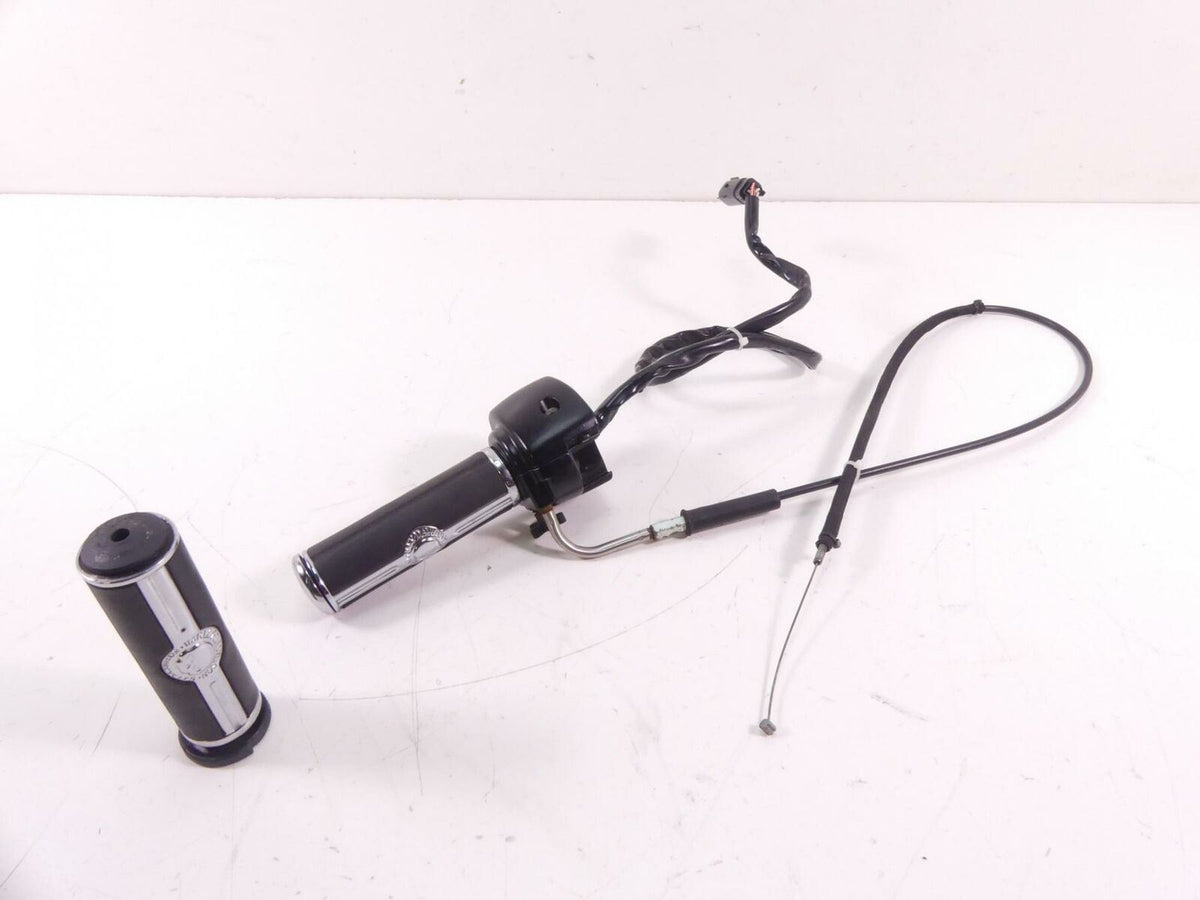 2009 Harley FXDC Dyna Super Glide Right Control Switch Start Kill Grips 71684-06 {{ shop.shopifyCountryName }} - Mototech271