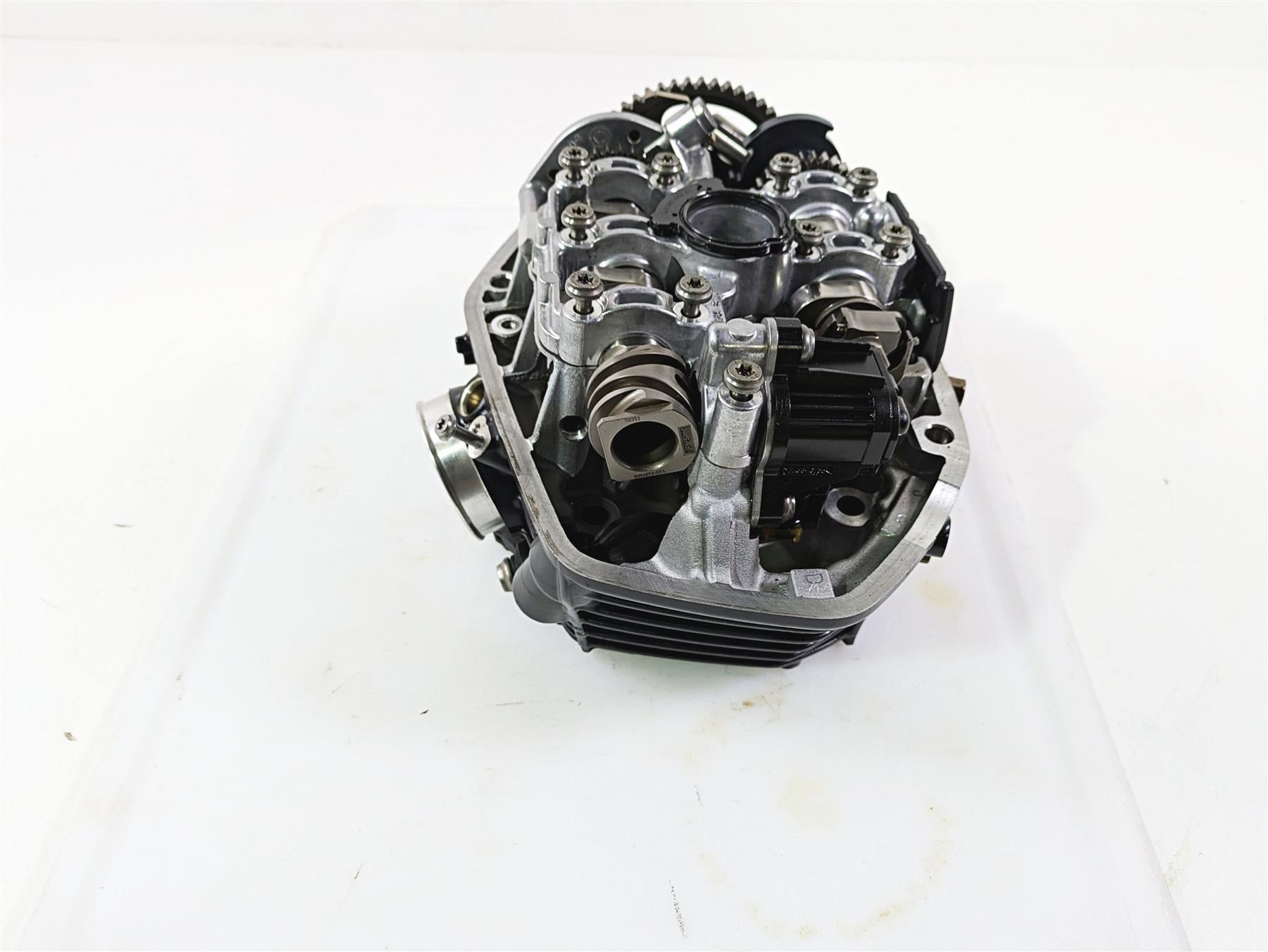 2021 BMW R1250GS K51 Adv Left Cylinderhead Head & Cam Shaft 11128504123 {{ shop.shopifyCountryName }} - Mototech271
