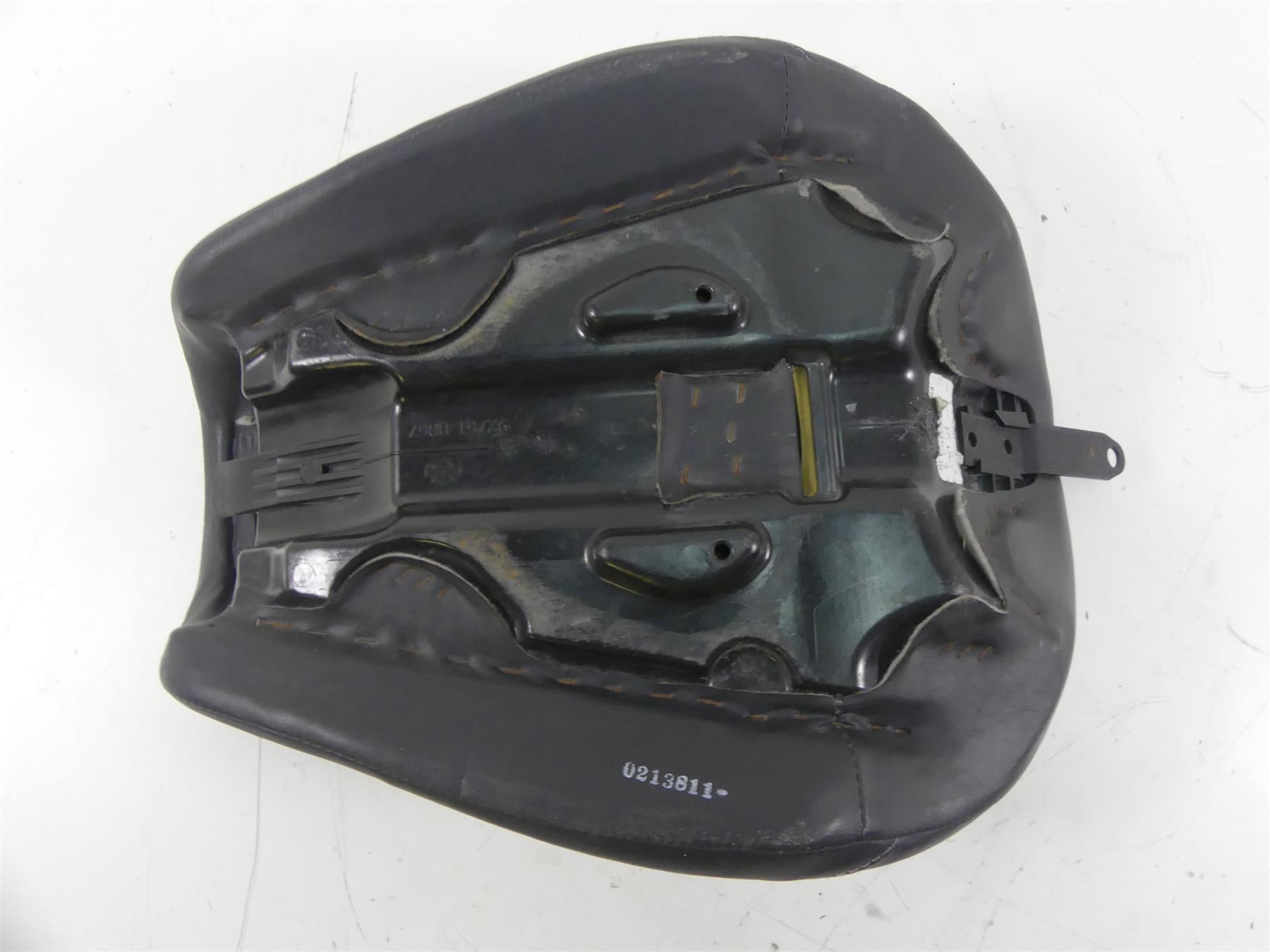 2013 Harley FXDWG Dyna Wide Glide Rider Driver Solo Saddle Seat -Read 51503-10 {{ shop.shopifyCountryName }} - Mototech271