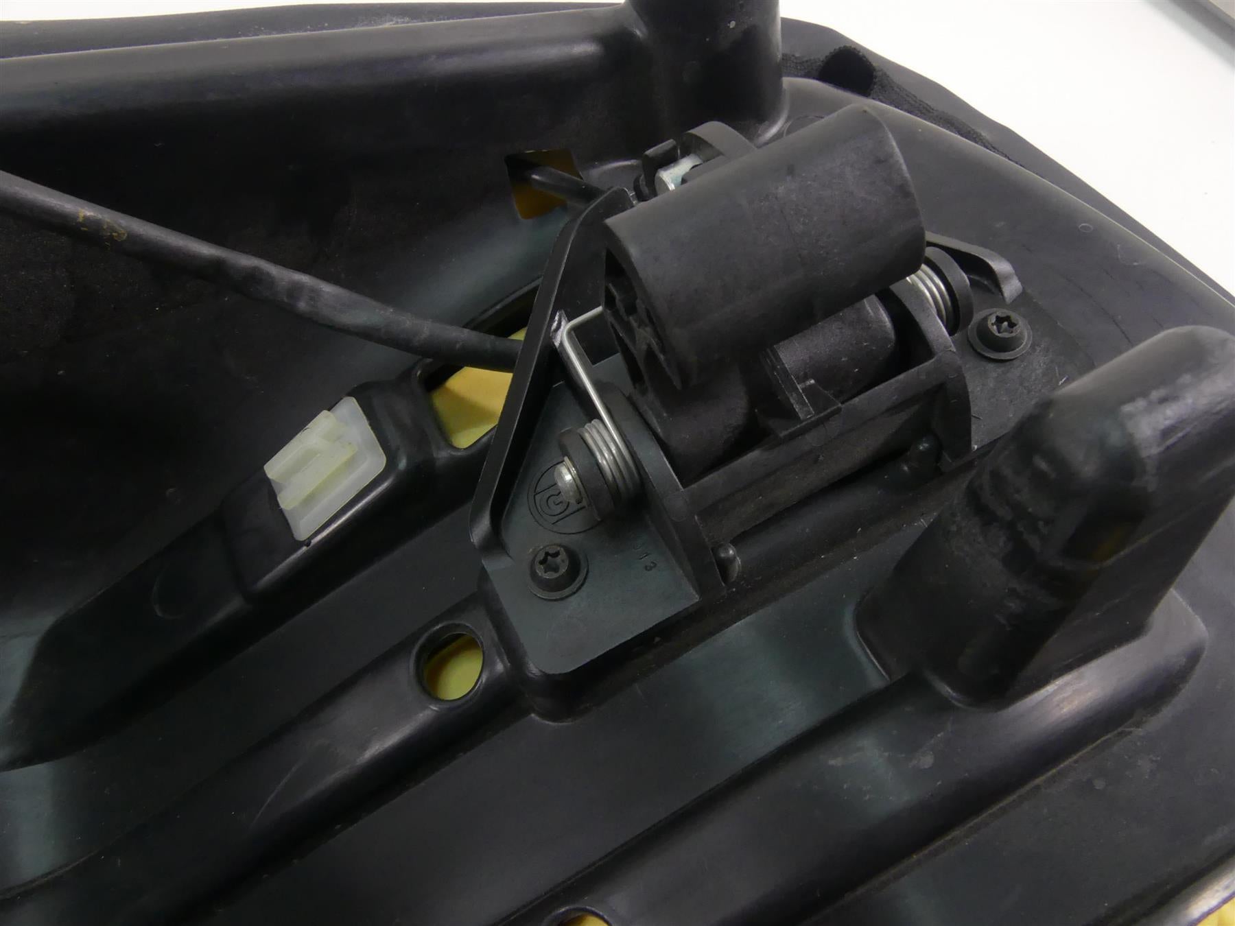 2014 BMW K1600 GTL K48 Heated Rider Driver Seat Saddle Standard 52537716434 {{ shop.shopifyCountryName }} - Mototech271