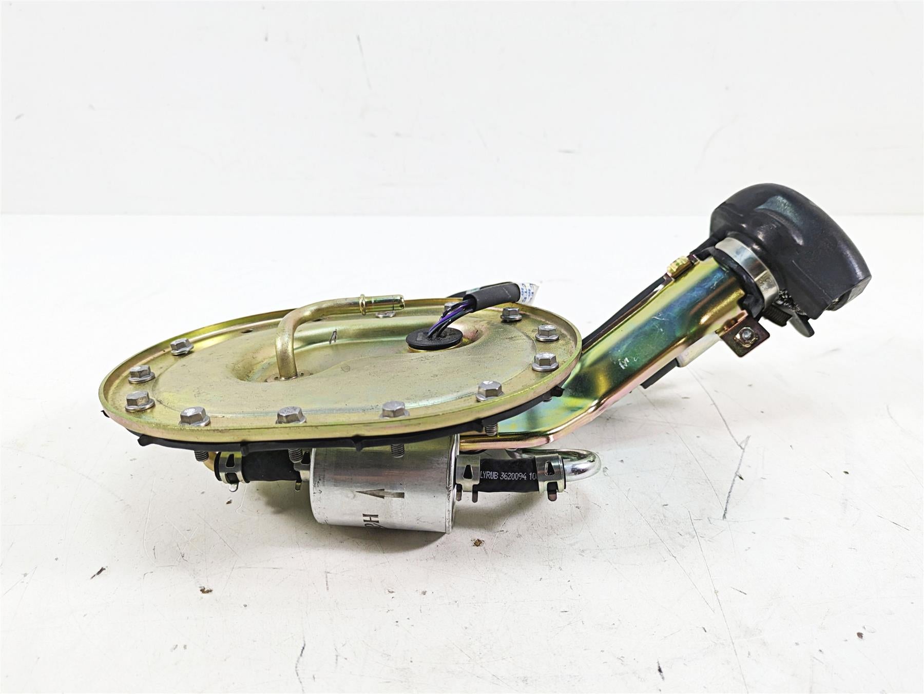 2011 Triumph America Fuel Gas Petrol Pump - Tested T2406008 T2403135 {{ shop.shopifyCountryName }} - Mototech271