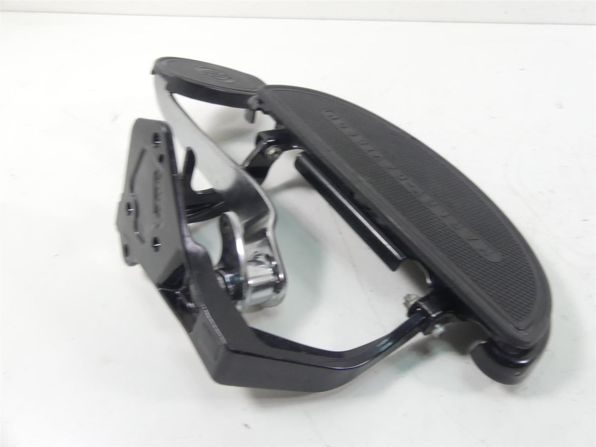 2017 Harley FLS Softail Slim Right Front Floorboard & Brake Pedal 42431-11 {{ shop.shopifyCountryName }} - Mototech271