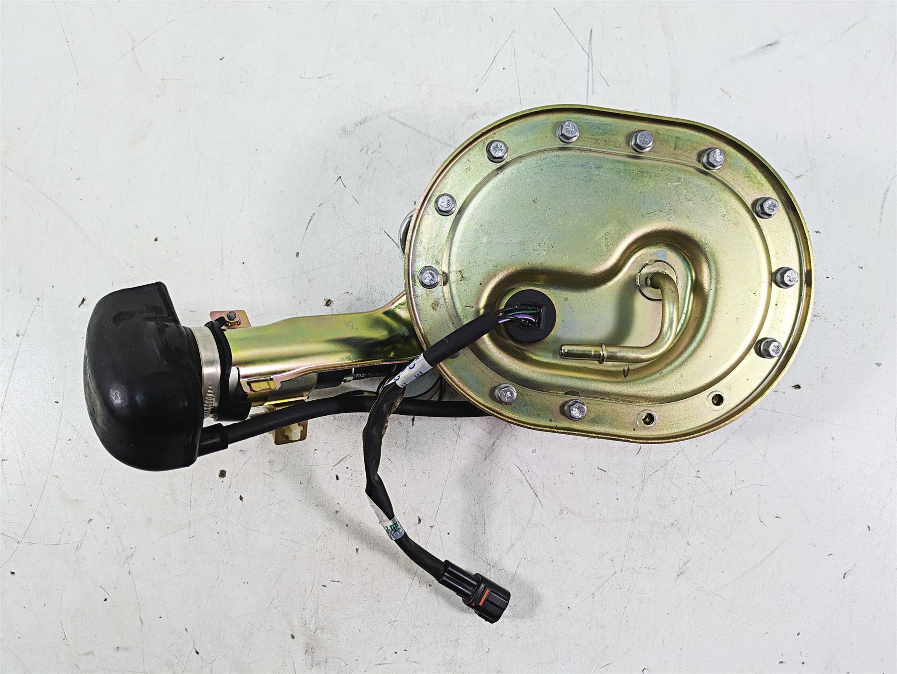 2011 Triumph America Fuel Gas Petrol Pump - Tested T2406008 T2403135 {{ shop.shopifyCountryName }} - Mototech271