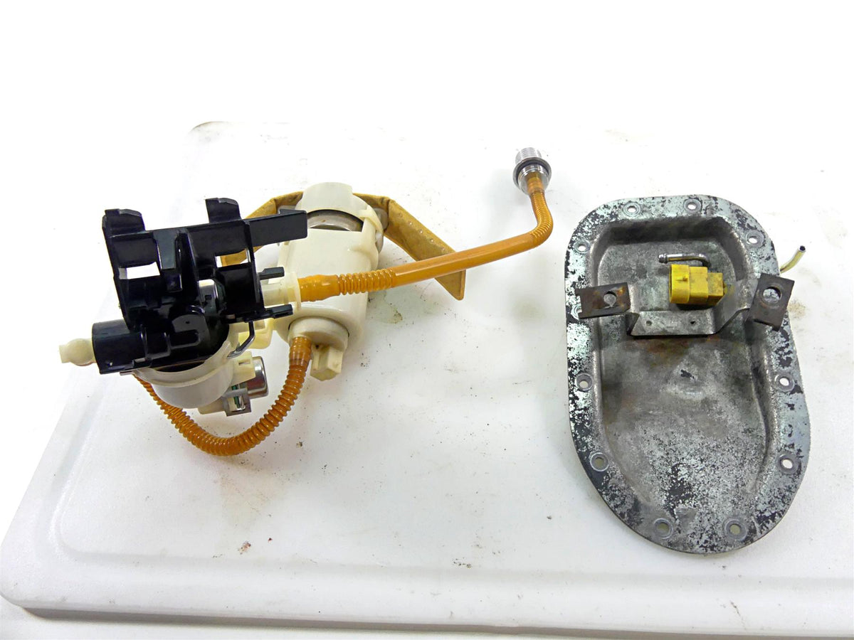 2011 Harley FXDWG Dyna Wide Glide Fuel Gas Petrol Pump - Tested 75218-04D {{ shop.shopifyCountryName }} - Mototech271