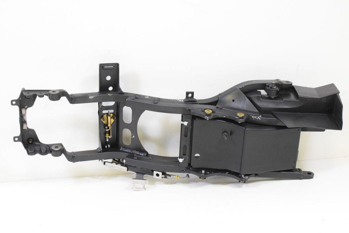 2006 Kawasaki ZX6R ZX636 Ninja Straight Subframe Inner Fender 32160-0085 {{ shop.shopifyCountryName }} - Mototech271