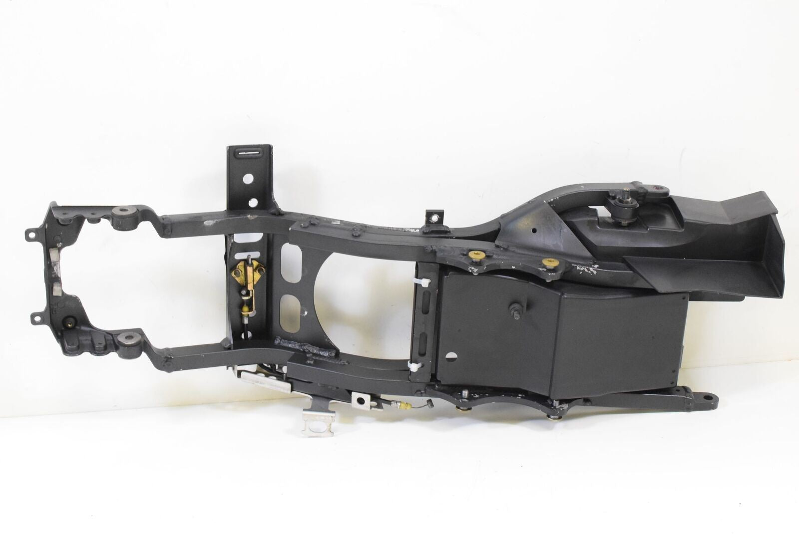 2006 Kawasaki ZX6R ZX636 Ninja Straight Subframe Inner Fender 32160-0085 {{ shop.shopifyCountryName }} - Mototech271