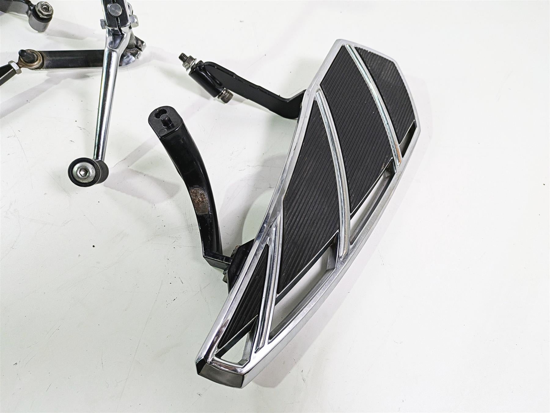 2010 Harley Touring FLHX Street Glide Kuryakyn Phanotm Floor Board Set 5792 {{ shop.shopifyCountryName }} - Mototech271