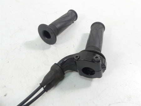 2013 Yamaha VMX17 V-Max 1700 Throttle Cable Grip Grab Set 4YR-26240-02-00 {{ shop.shopifyCountryName }} - Mototech271
