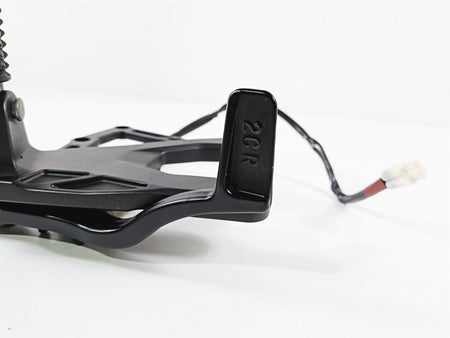 2016 Yamaha YZF R1 RN32 Front Right Foot Peg & Brake Pedal 2CR-27443-00-00 {{ shop.shopifyCountryName }} - Mototech271