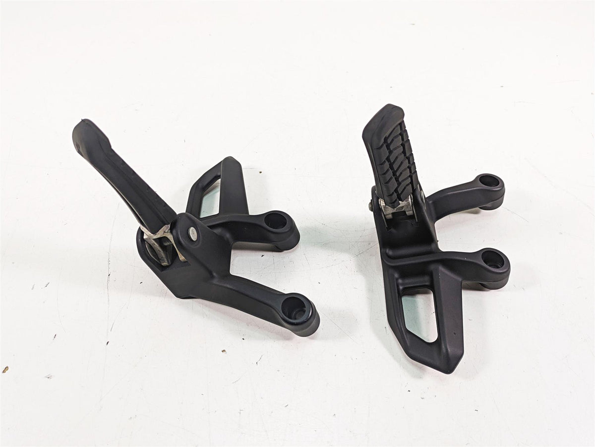 2020 KTM 1290 Super Adventure R Rear Passenger Footpeg Set 6030304800033S {{ shop.shopifyCountryName }} - Mototech271