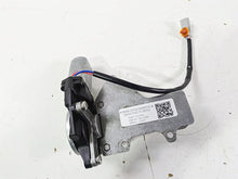 Load image into Gallery viewer, 2019 Indian Chieftain Limited Windshield Motor Actuator 4016791 4081090 | Mototech271
