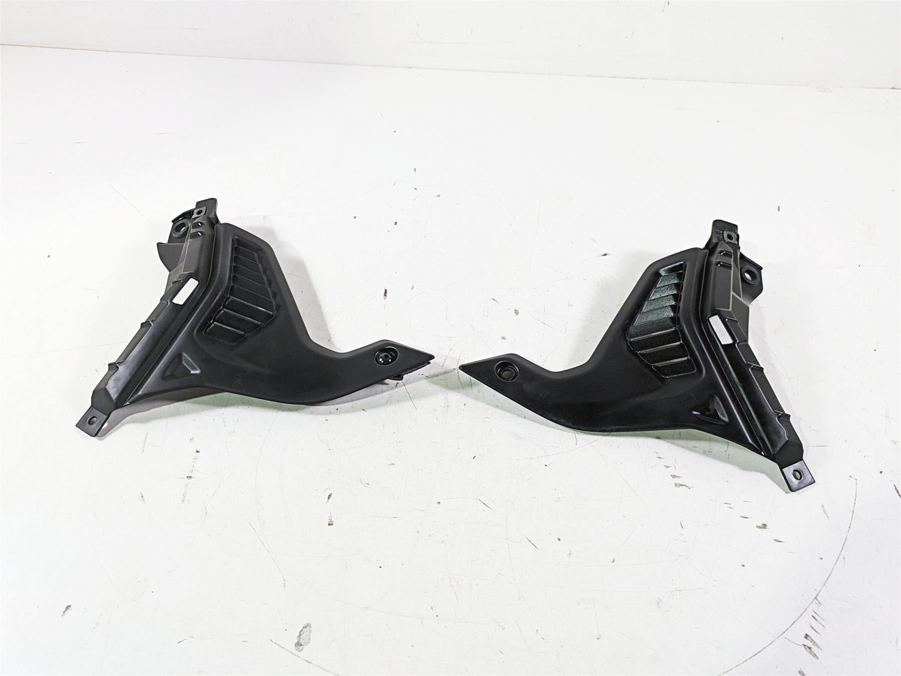 2021 Yamaha Tenere 700 XTZ7 Left Right Infill Duct Fairing Cover BW3-F8239-00-00 {{ shop.shopifyCountryName }} - Mototech271