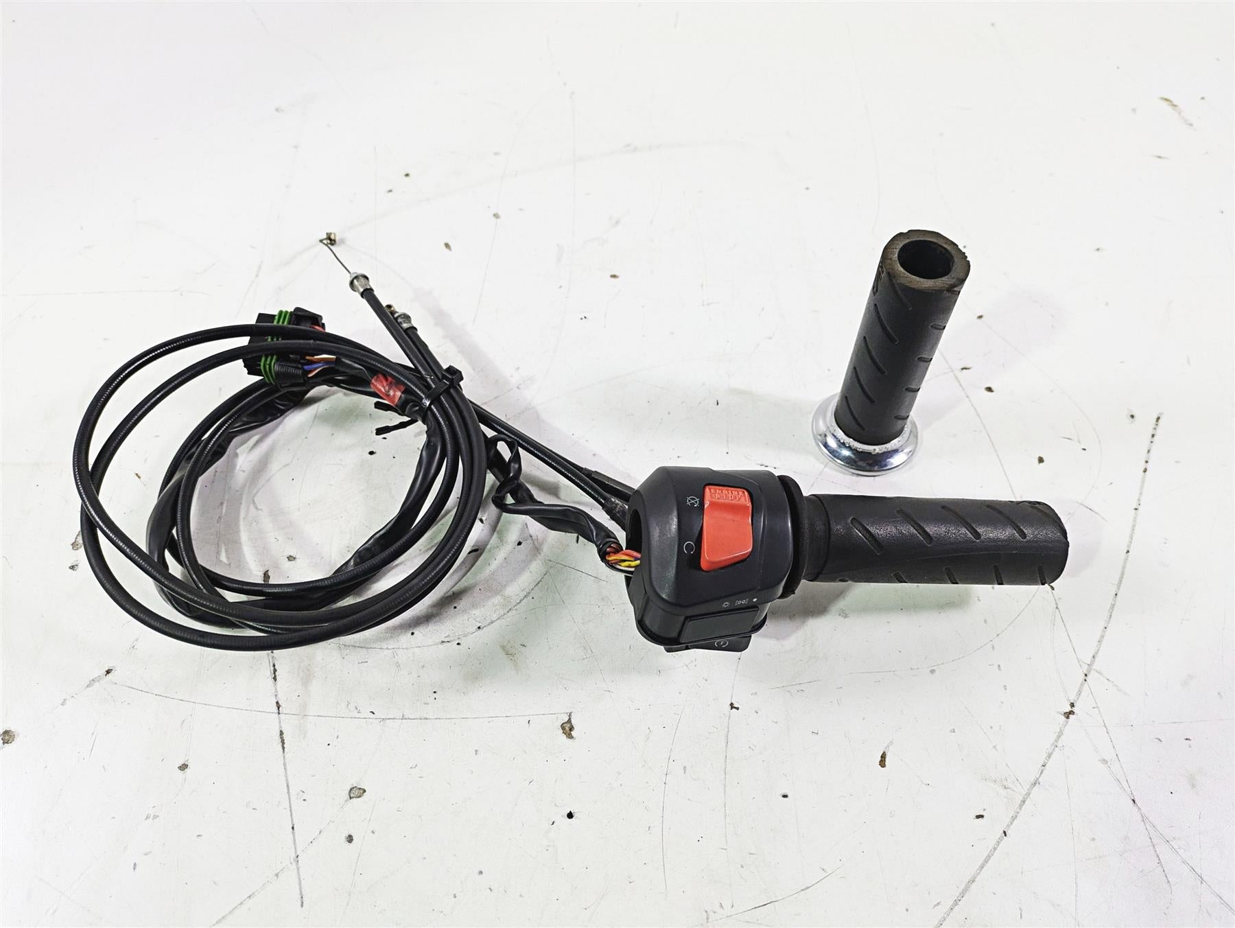 1998 Moto Guzzi California 1100 EV Right Hand Control Switch - Read GU30738860 {{ shop.shopifyCountryName }} - Mototech271