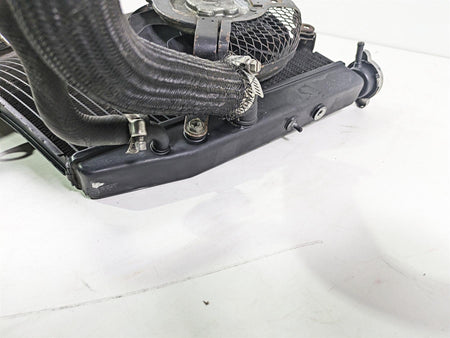2007 Suzuki GSXR600 Coolant Radiator - No Leaks & Straight 17710-01H00 {{ shop.shopifyCountryName }} - Mototech271
