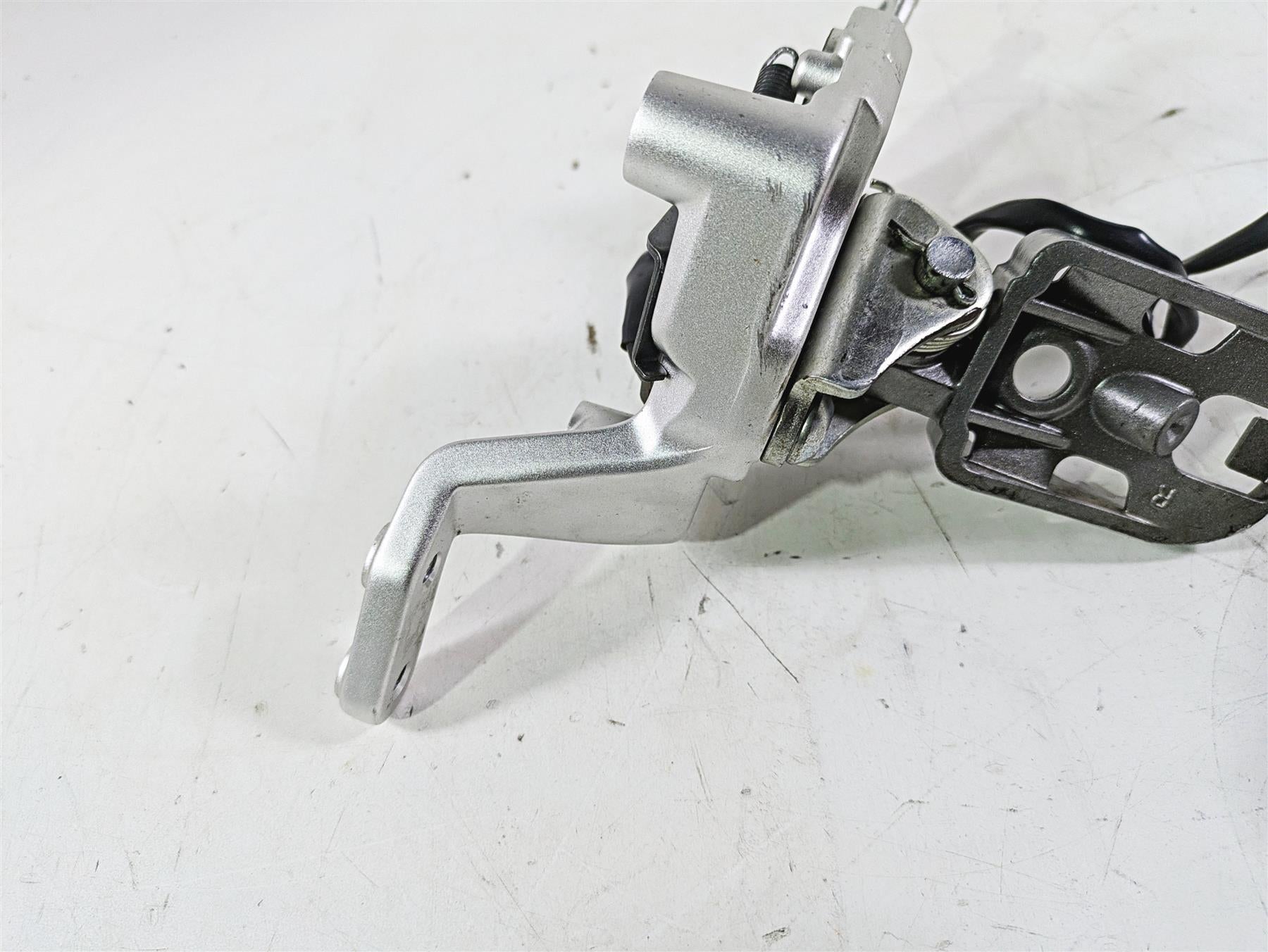2021 Yamaha Tenere 700 XTZ7 Right Footpeg Foot Peg & Mount BW3-F7443-00-00 {{ shop.shopifyCountryName }} - Mototech271