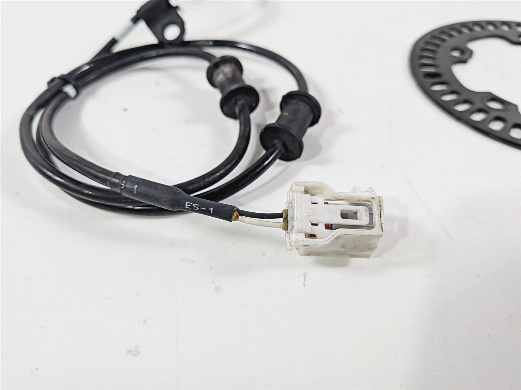 2023 Yamaha MT10 MTN1000 Front Abs Brake Wheel Speed Sensor 2CR-85970-01-00 {{ shop.shopifyCountryName }} - Mototech271