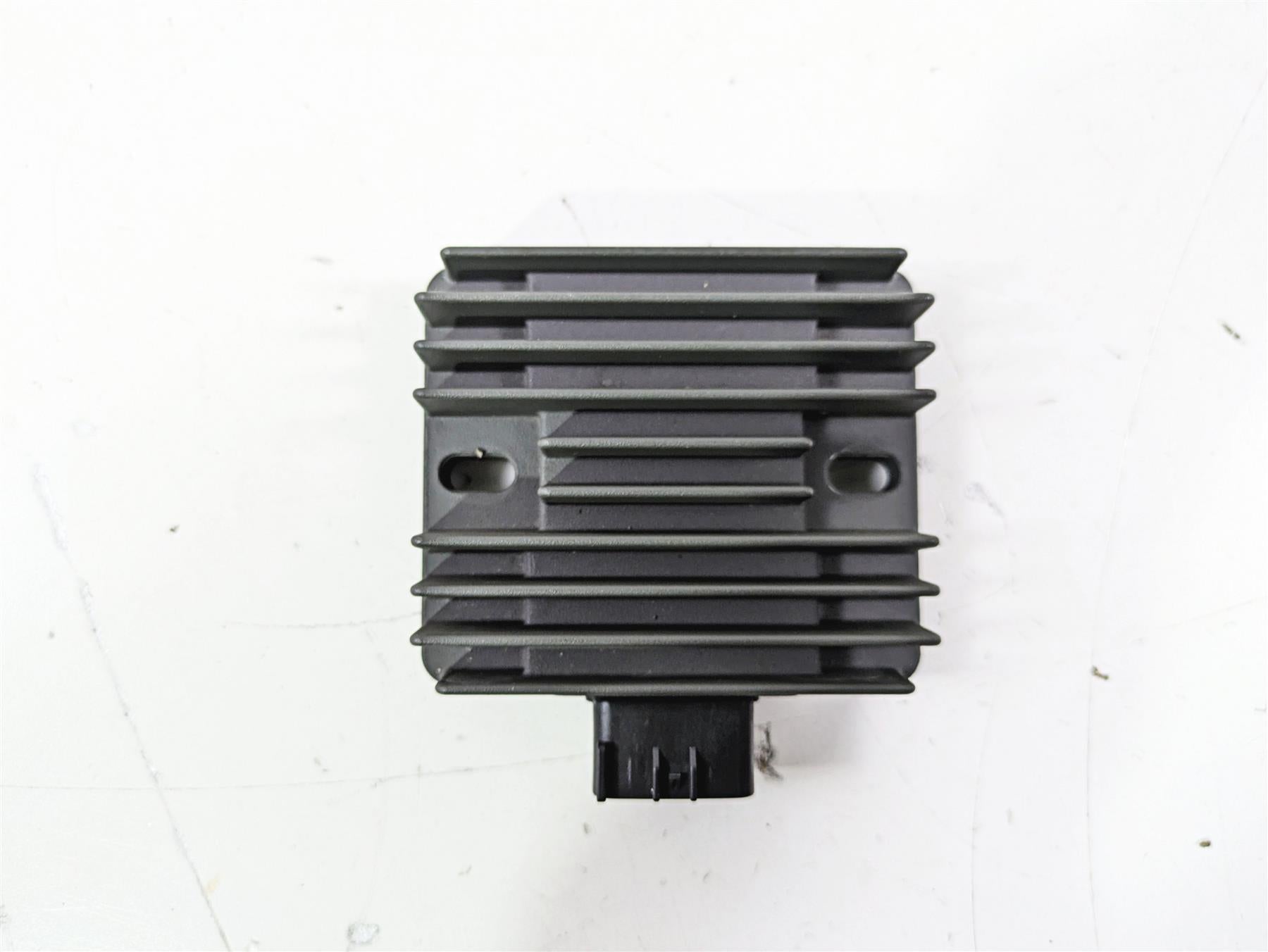 2022 MV Agusta F3 800 Rosso Rectifier Voltage Regulator 8000B3206 SH678KA {{ shop.shopifyCountryName }} - Mototech271