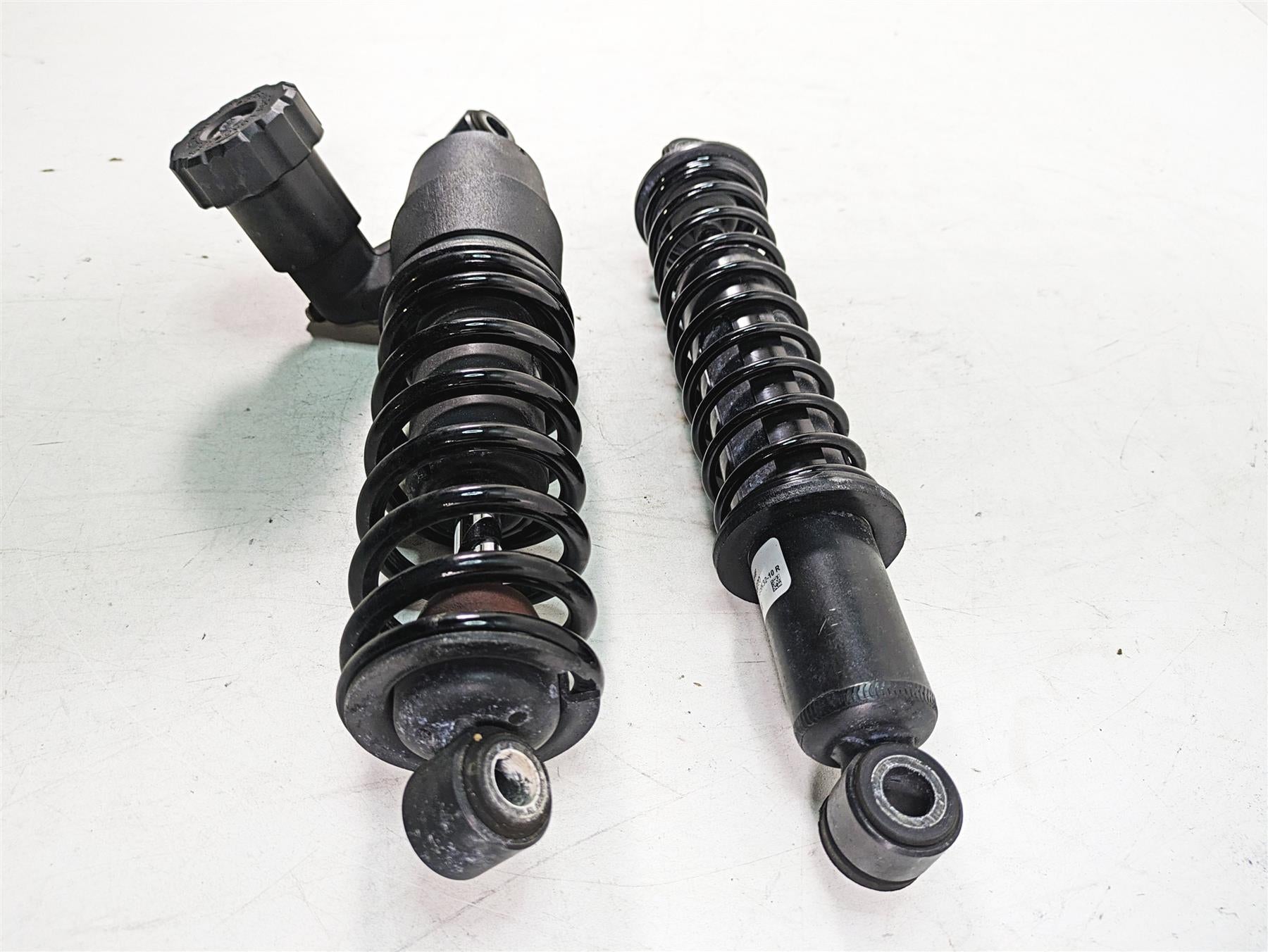 2020 Harley Touring FLHX Street Glide Rear 12" Low Suspension Shock Set 54000114 {{ shop.shopifyCountryName }} - Mototech271