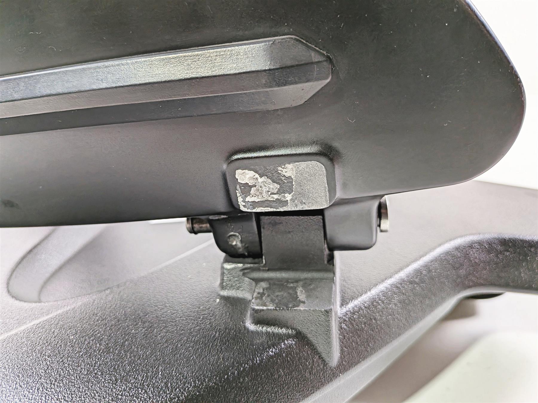 2013 Victory Vision Tour Right Rear Black Floorboard & Mount Crash Rail 5135906 {{ shop.shopifyCountryName }} - Mototech271