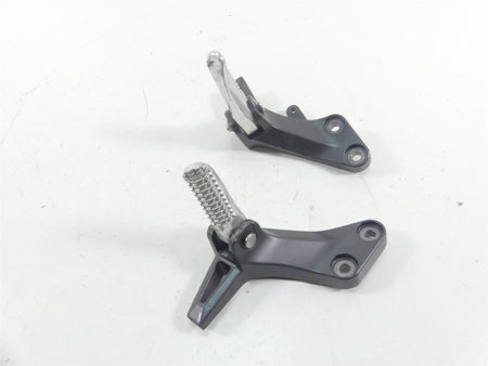 2022 Yamaha MT09 FZ09 Rear Passenger Footpeg Set - Read B7N-2741L-00-00 {{ shop.shopifyCountryName }} - Mototech271