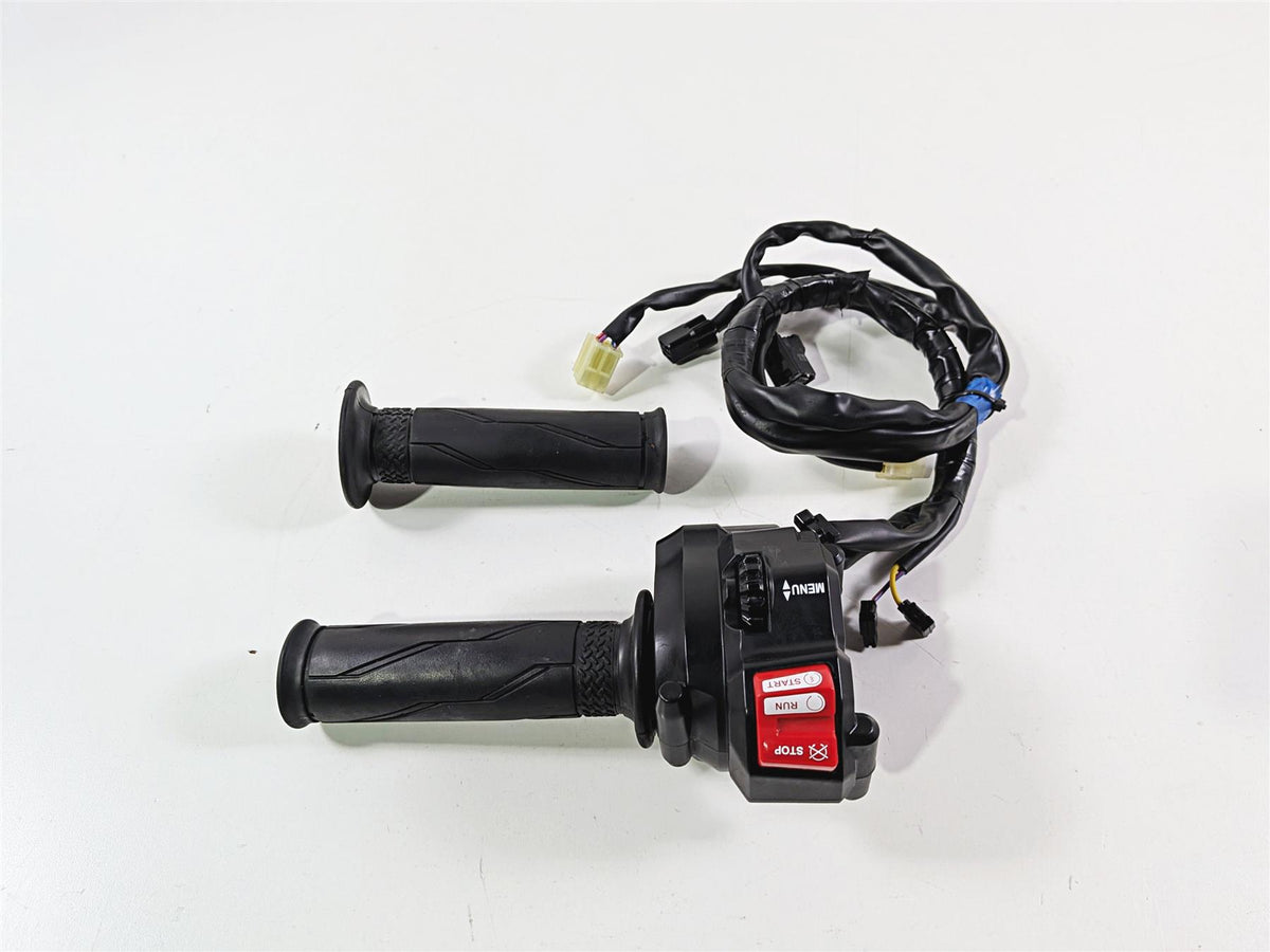 2022 Yamaha YZF R1 R1M RN65 Right Hand Control Switch E-Throttle B3L-8291R-03-00-Mototech271