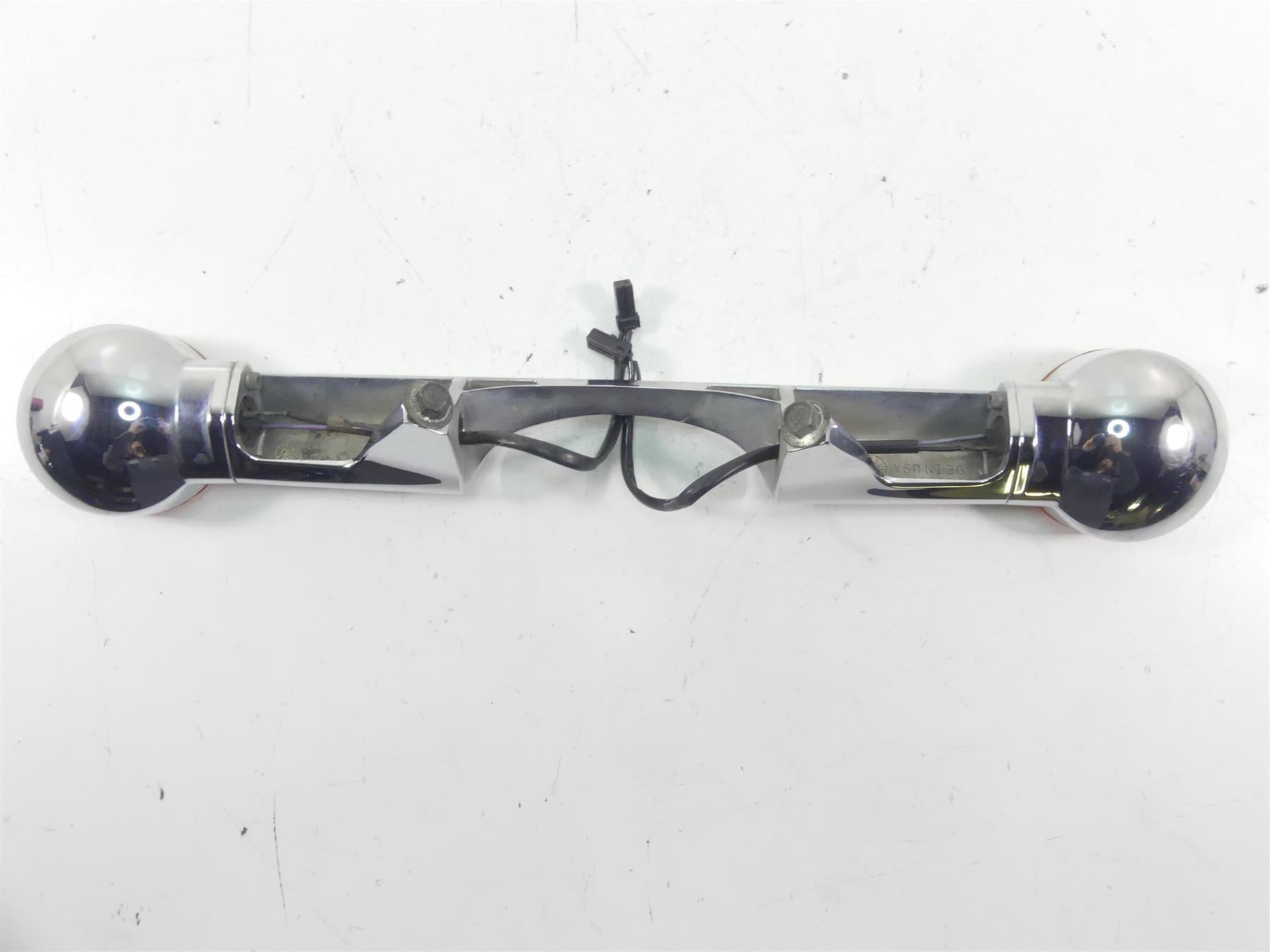2013 Harley Touring FLHTK Electra Glide Rear Turn Signal Blinker Bar 68510-74C {{ shop.shopifyCountryName }} - Mototech271