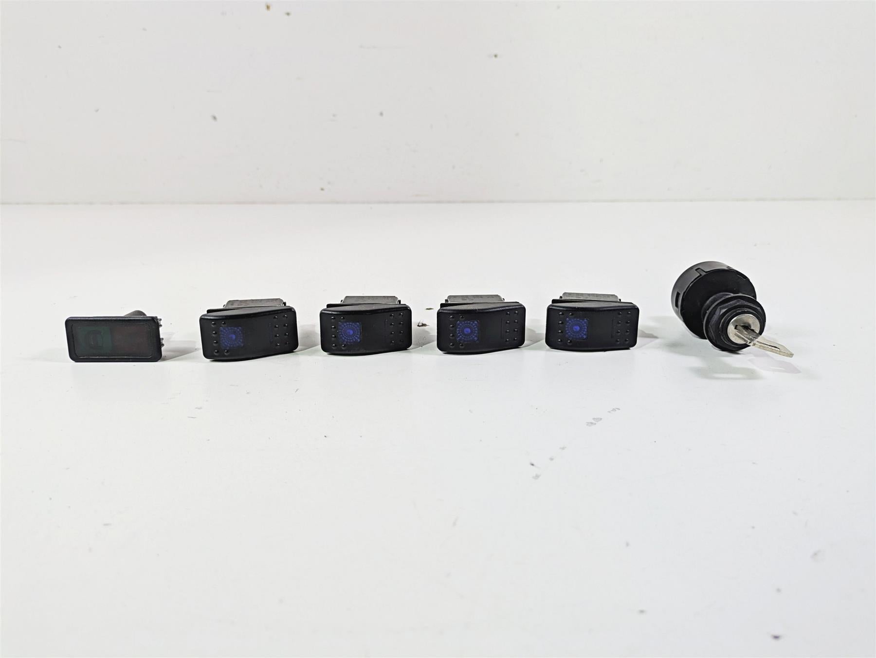 2020 Yamaha YXZ1000 R SS XTR Ignition Light Awd Switch Set 5UG-H2510-00-00 {{ shop.shopifyCountryName }} - Mototech271