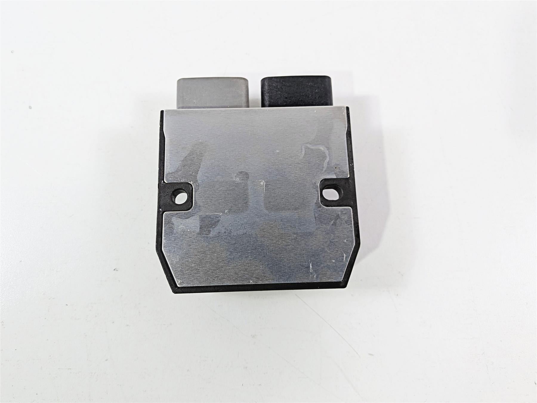 2025 Yamaha YZF R7 Rectifier Voltage Regulator 2K Only 27D-81960-00-00 SH821AA {{ shop.shopifyCountryName }} - Mototech271