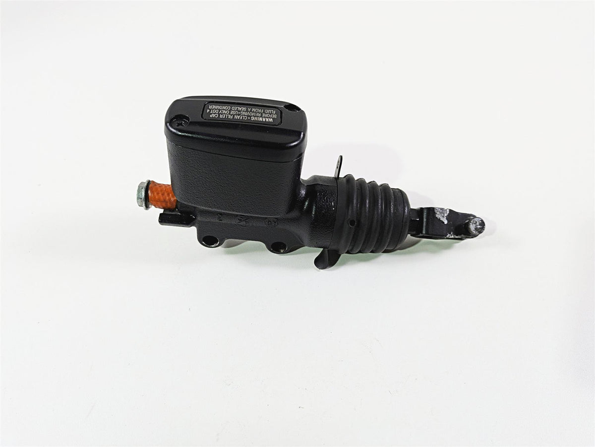 2019 Harley Softail FXDR 114 Rear Brake Master Cylinder 5/8" 41700460 {{ shop.shopifyCountryName }} - Mototech271