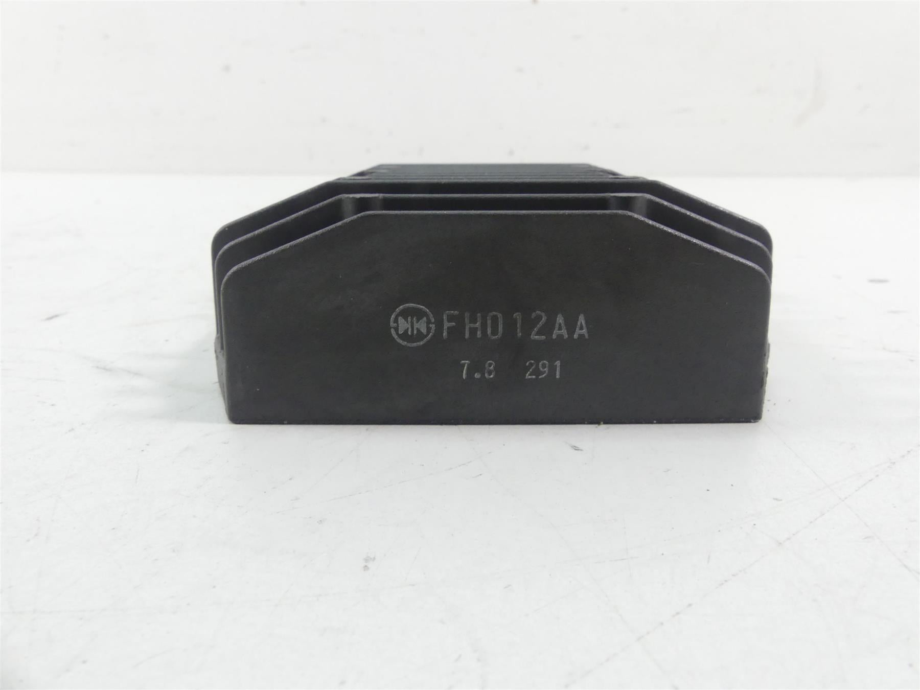 2008 Yamaha FZ1 Fazer Rectifier Voltage Regulator 1D7-81960-00-00 FH012AA {{ shop.shopifyCountryName }} - Mototech271