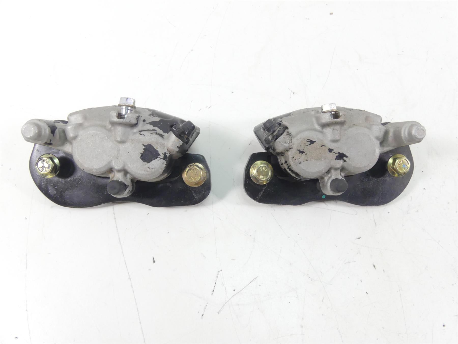 2017 Can Am Maverick X3 XDS Turbo R Front Brake Caliper Set 705601462 705601463 {{ shop.shopifyCountryName }} - Mototech271