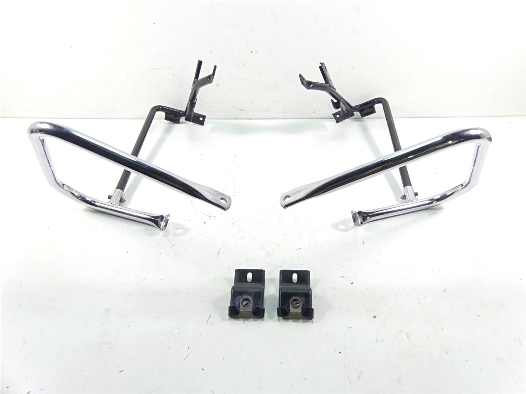 2010 Harley Touring FLHRC Road King Saddlebag Support Mounts Rails  49187-09