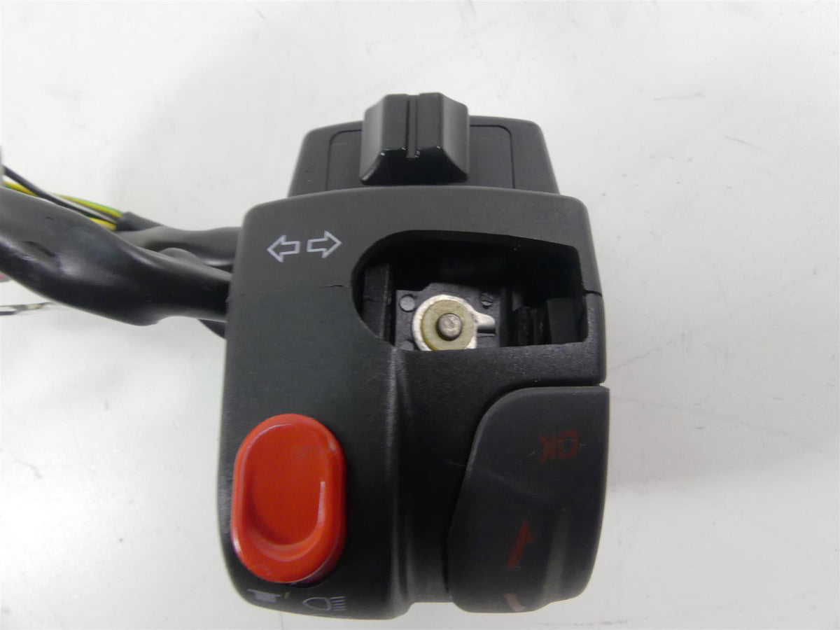 2018 Mv Agusta Brutale 800 RR Left Turn Signal Control Switch - Read 8000C2420 {{ shop.shopifyCountryName }} - Mototech271