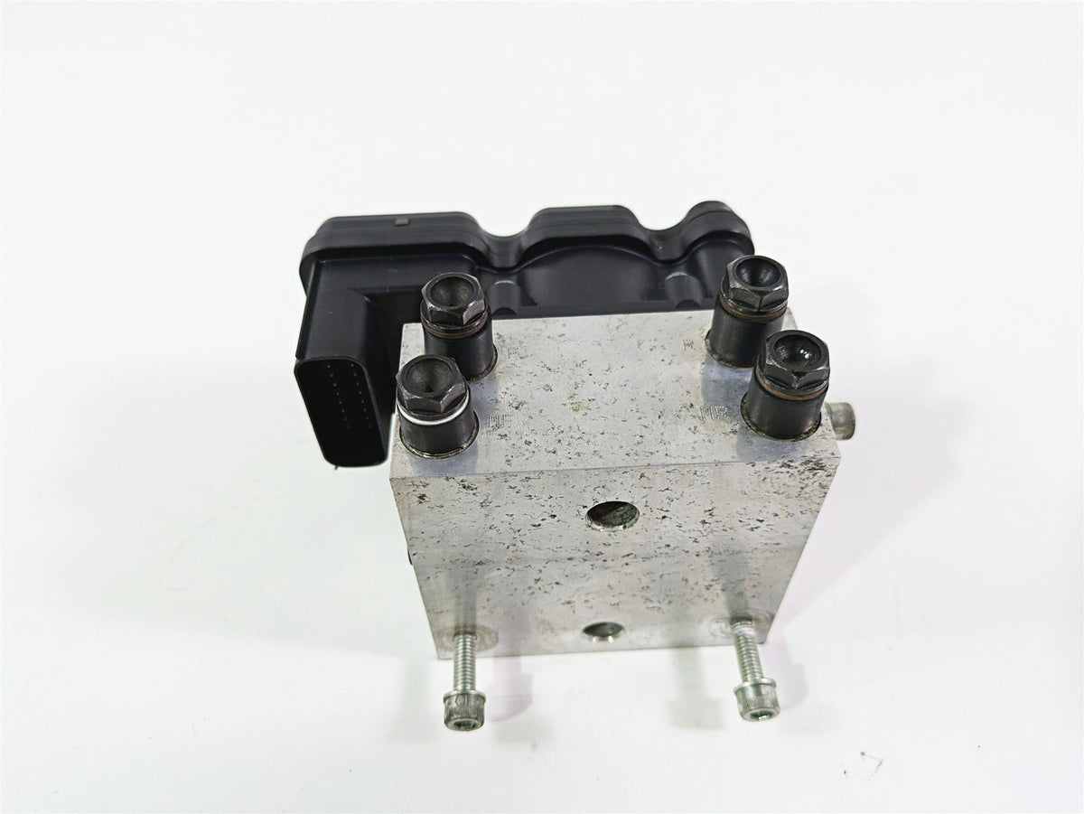 2010 Harley Touring FLHTK Electra Glide Abs Brake Pump Unit Module 40601-08A {{ shop.shopifyCountryName }} - Mototech271