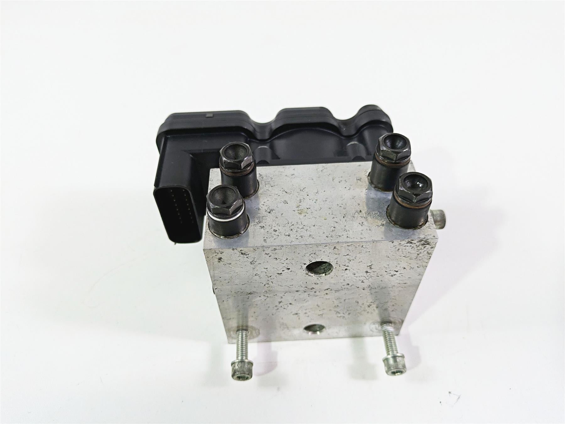 2010 Harley Touring FLHTK Electra Glide Abs Brake Pump Unit Module 40601-08A {{ shop.shopifyCountryName }} - Mototech271