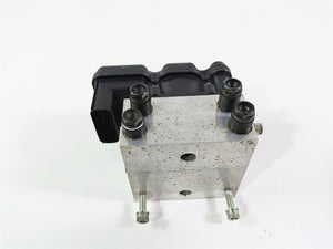 2010 Harley Touring FLHTK Electra Glide Abs Brake Pump Unit Module 40601-08A | Mototech271