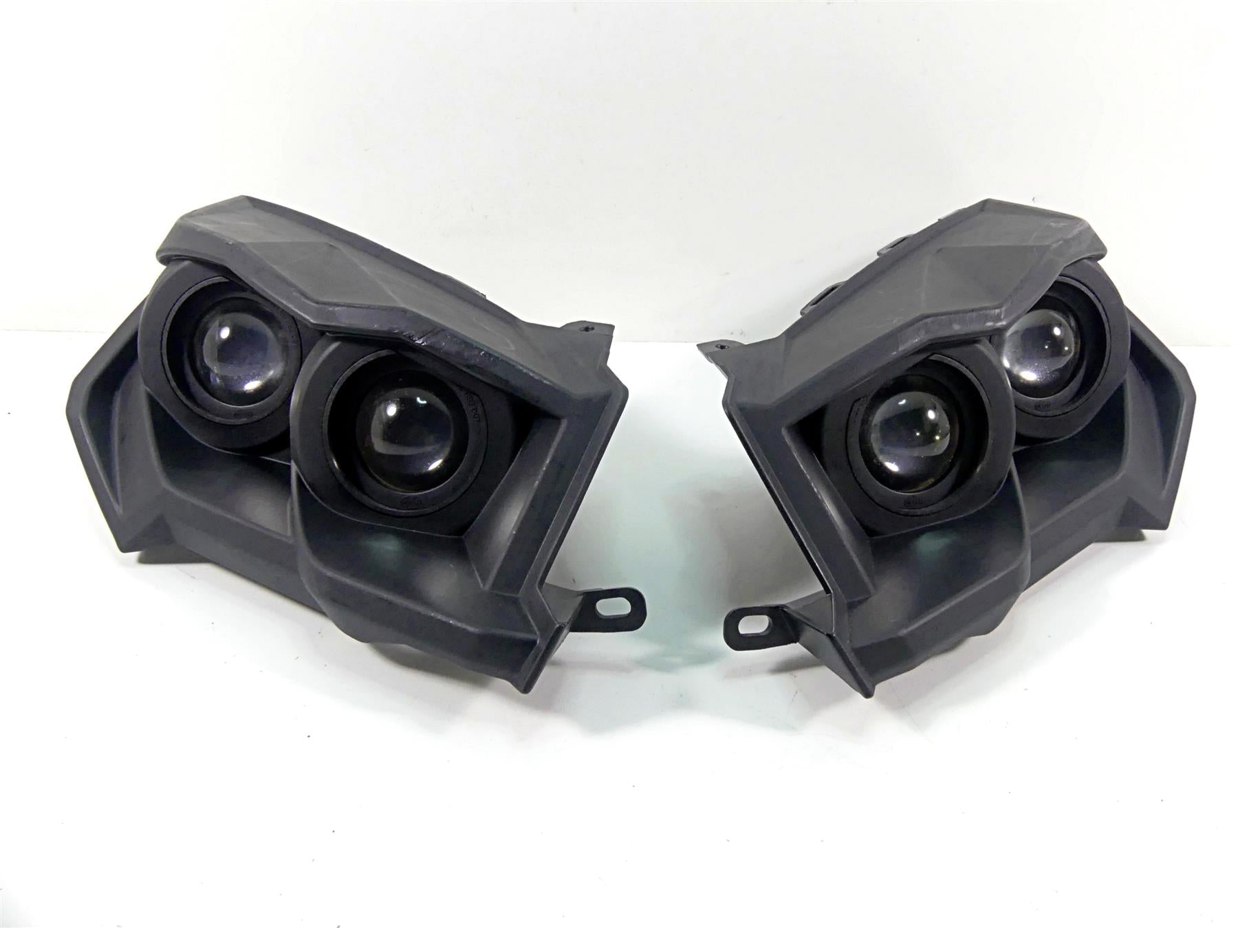 2018 Can Am Commander 1000R XT Headlight Head Light Lamp Set 710002525 710002524 {{ shop.shopifyCountryName }} - Mototech271
