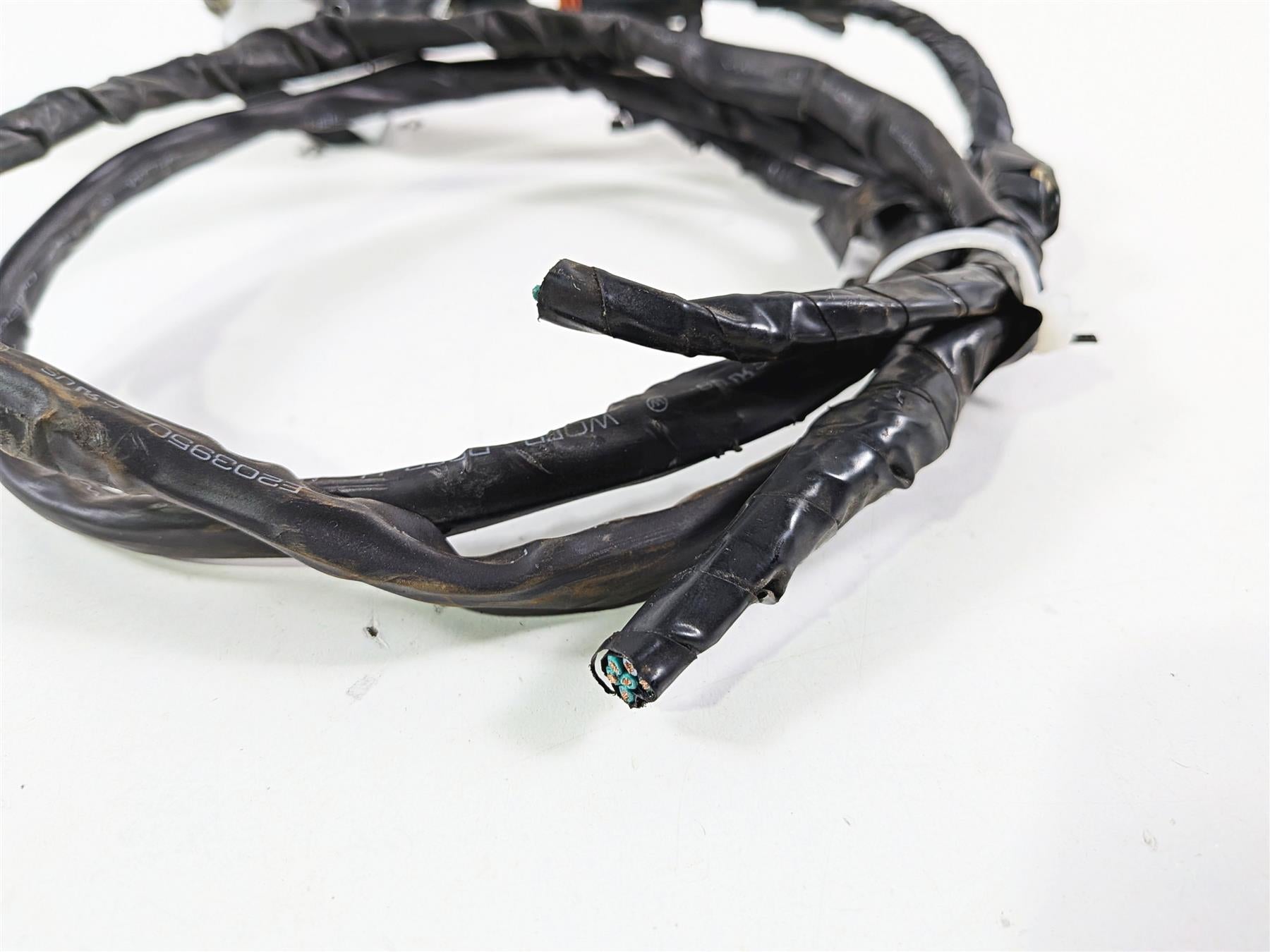 2001 Harley FLHRCI Road King Right Hand Control Switch - Read 71684-06A {{ shop.shopifyCountryName }} - Mototech271
