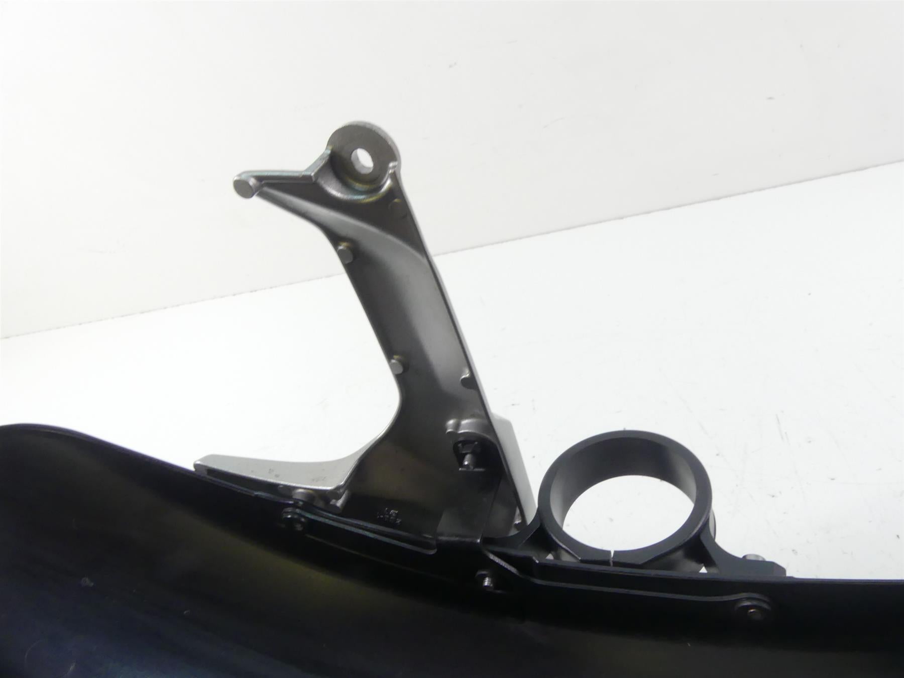 2013 Yamaha VMX17 V-Max 1700 Front Fender Mud Guard - Nice 2S3-21511-00-P4 {{ shop.shopifyCountryName }} - Mototech271